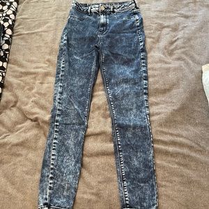 American Eagle Sky High Jegging Acid Wash
